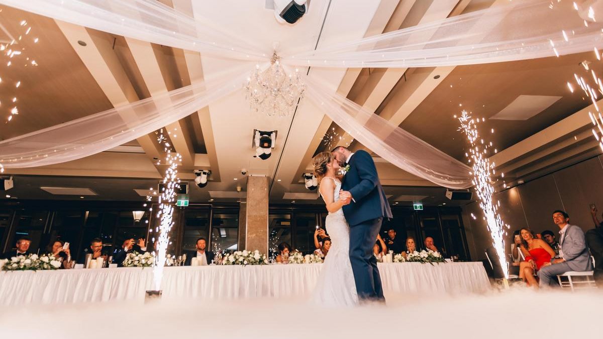 Как сделать ваш первый танец на свадьбе незабываемым